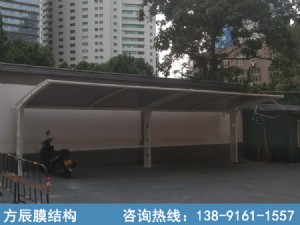 陜西省西安市雁塔區(qū)小寨東路軍區(qū)一號院內(nèi)電動車停車棚